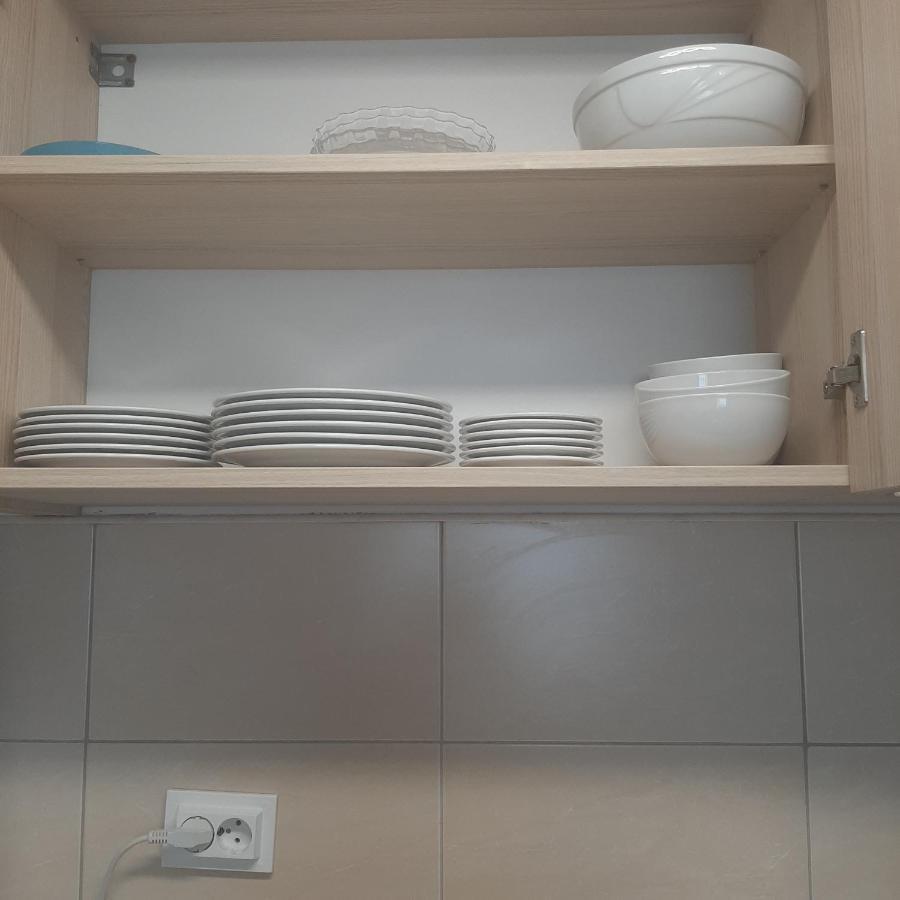 Apartment Summerland Mrs *