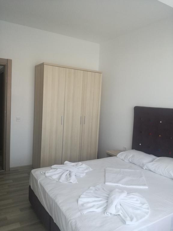 Apartment Summerland Mrs *
